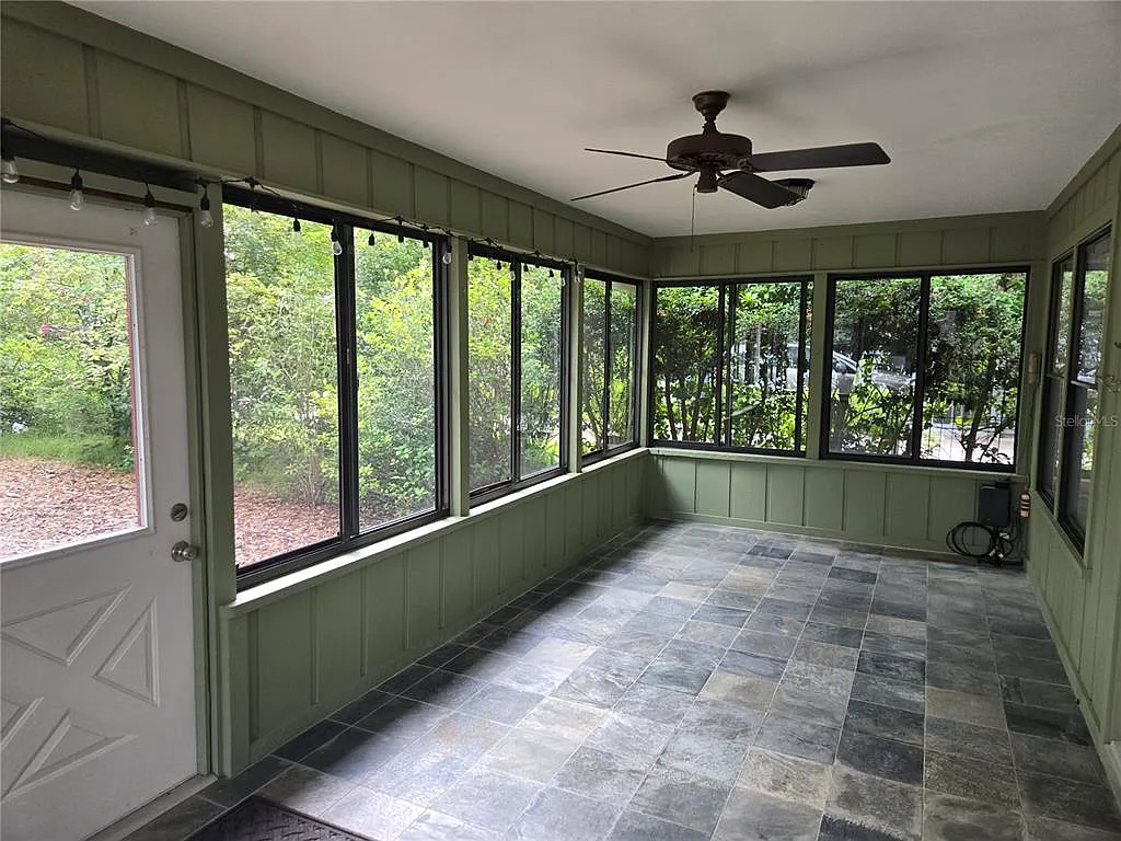 2 bed, 2.0 bath, 1296 sqft, $1,700 — Photo 4