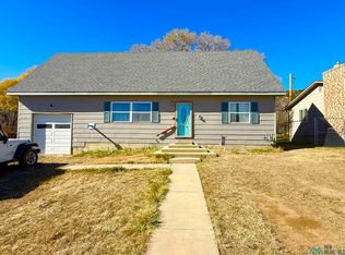 1036 Collier Ave, Raton, NM 87740
