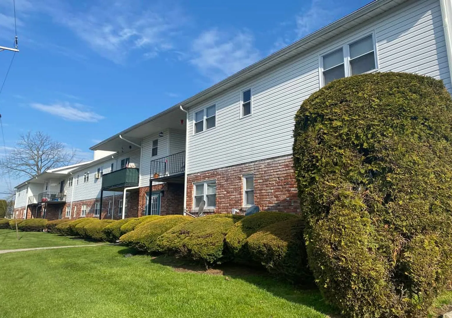 Topton Garden Apartments — Photo 2