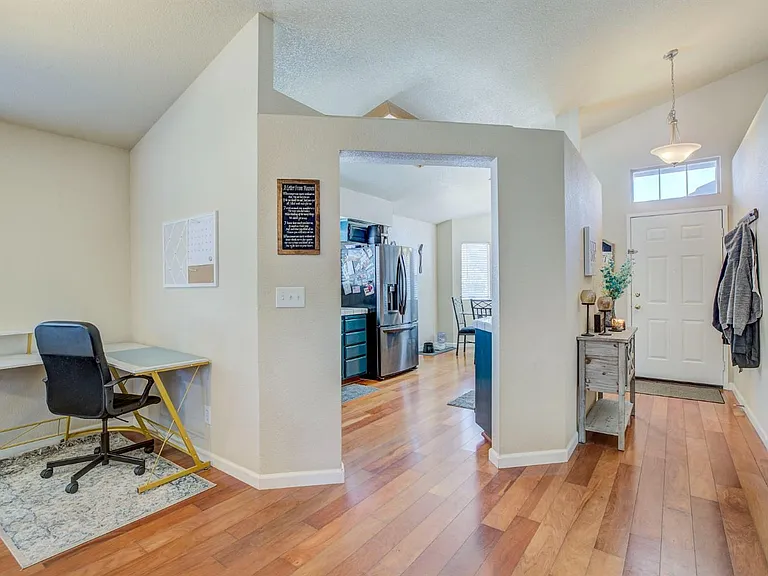 9326 Ariel Way — Photo 4