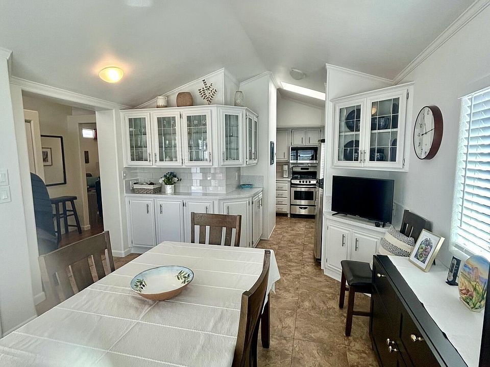 2nd image of 660 Gypsum Drive
