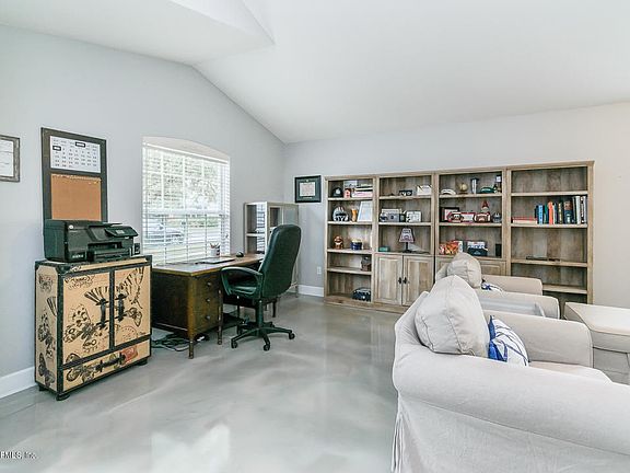 4th image of 4324 Comanche Trail Blvd