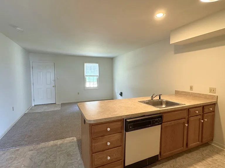 54 Westpointe Dr #54 — Photo 11