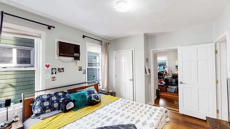 3 bed, $4,100 — Photo 4