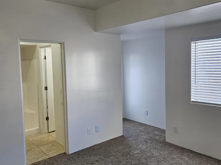 4113 N 22nd St #10A — Photo 26