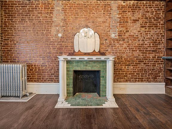 4th image of 2755 Briggs Ave #1