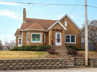 1328 19th Ave, Moline, IL 61265