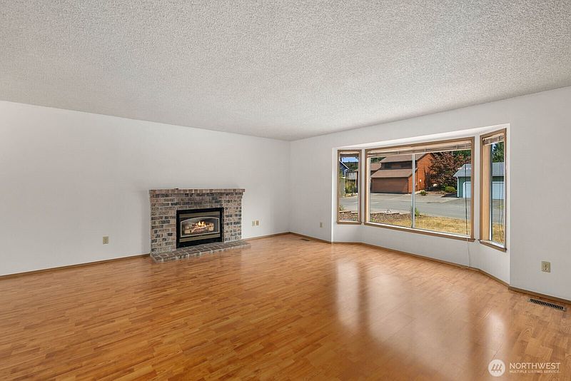 4th image of 31721 4th Avenue S