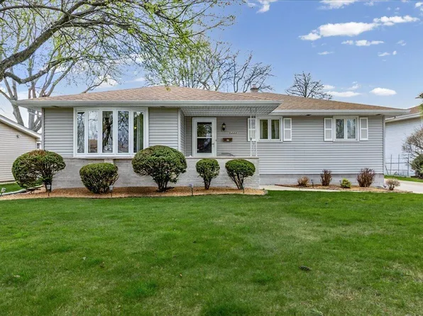 9448 Northcote Ave, Munster, IN 46321