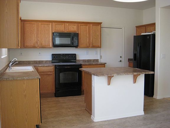 3rd image of 40812 N Ericson Ln