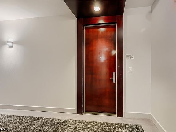 4th image of 4525 Dean Martin Dr Unit 409