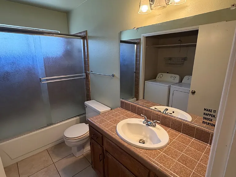 1624 W North Bear Creek Dr — Photo 5