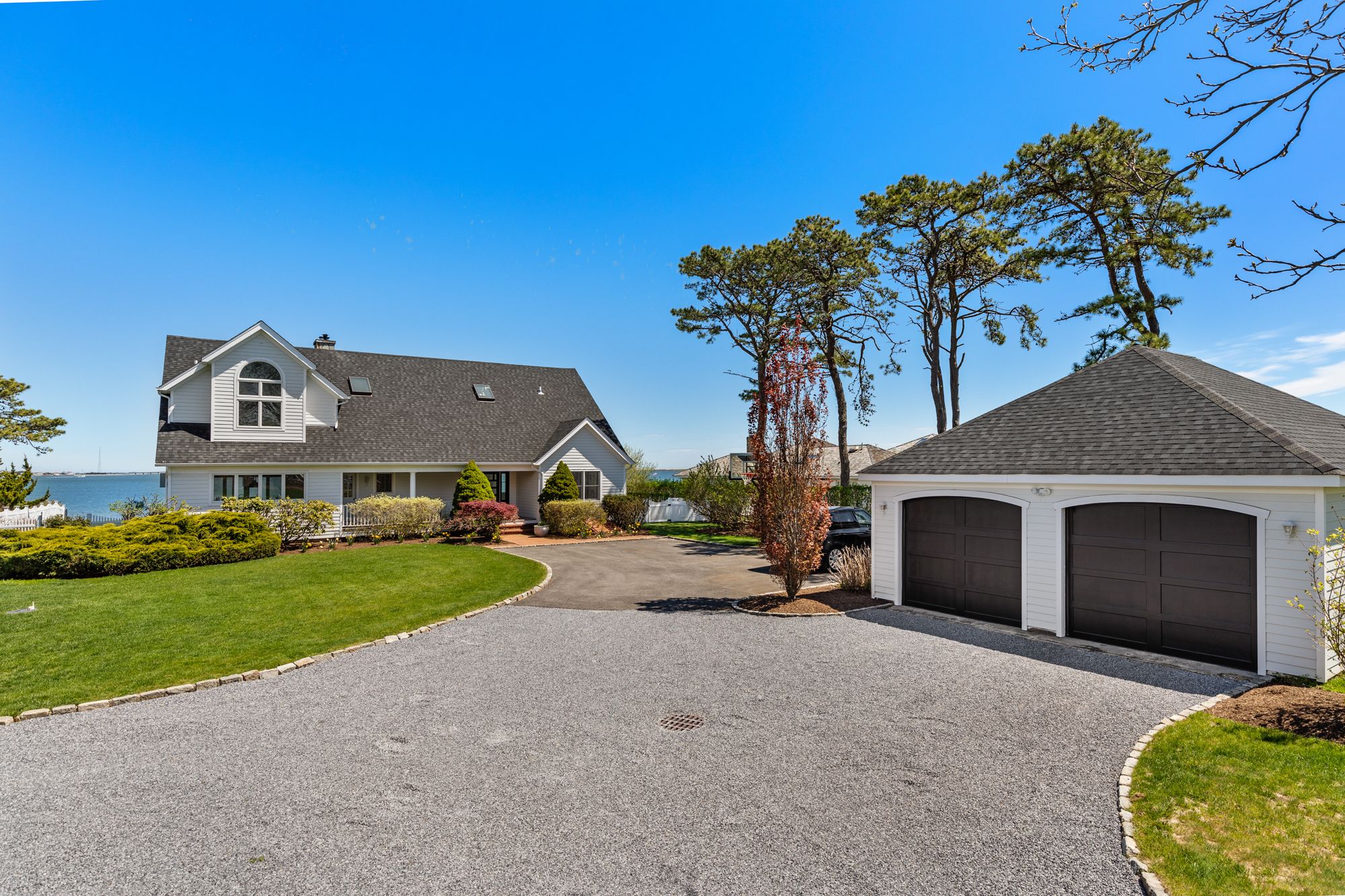 45 Indian Run, East Quogue, NY 11942 Out East