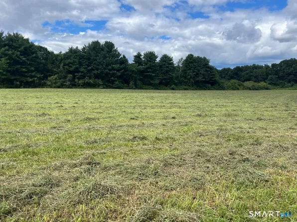 Sadds Mill Road, Ellington, CT 06029