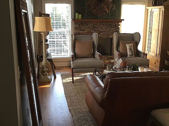 5th image of 91 Play House Dr
