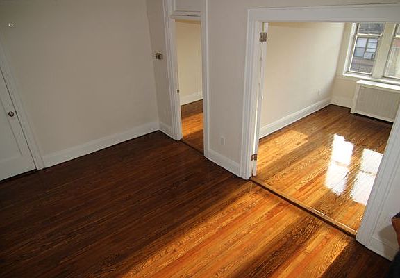 3rd image of 3046 48th St APT 2F