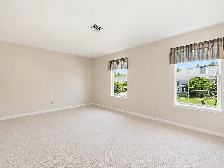700 Bradford Ter #1 — Photo 14