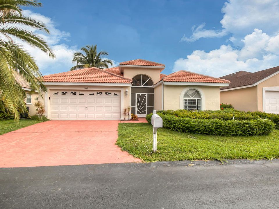 1st image of 1359 Fairfax Cir E