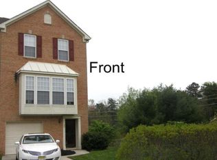 80 Colts Neck Dr, Sicklerville, NJ 08081