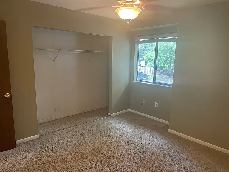 3600 SW 19th Ave #32 — Photo 9