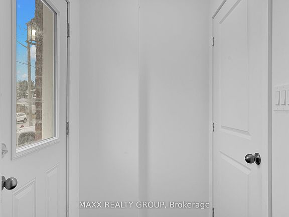 5th image of 352 Alberta St