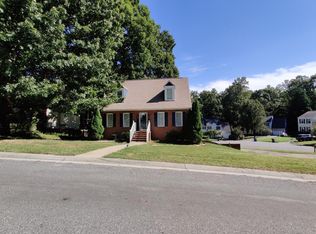 1608 Kirkgate Ln, Midlothian, VA 23114