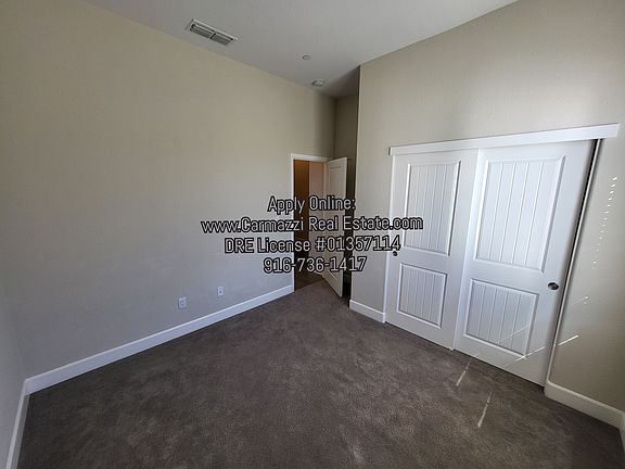 4th image of 2901 Laredo Dr