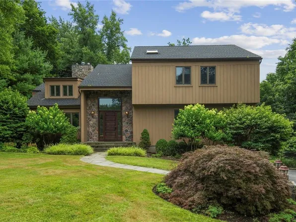 8 Northview Court, Pleasantville, NY 10570