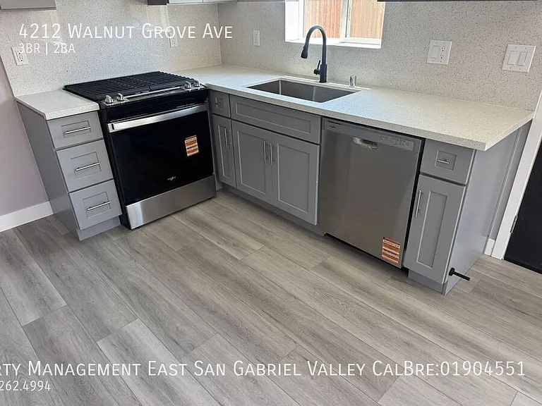 4212 Walnut Grove Ave — Photo 8