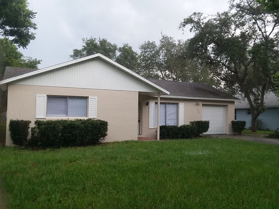 1st image of 1034 McCormick Dr