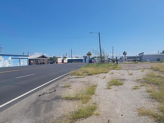 5th image of 10 Highway 35 S