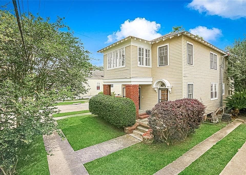 1st image of 2037 Fern St