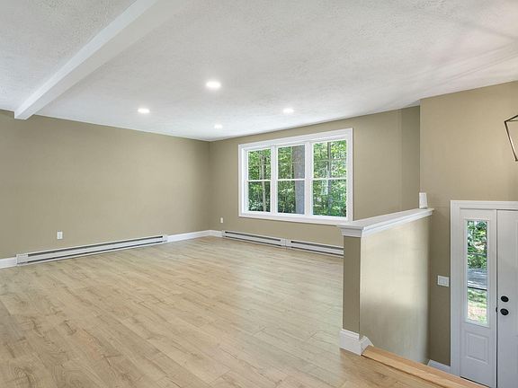 5th image of 18 Fir Drive