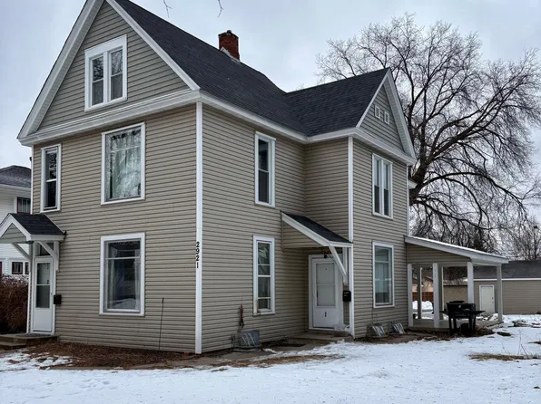 2921 33rd Ave S, Minneapolis, MN 55406