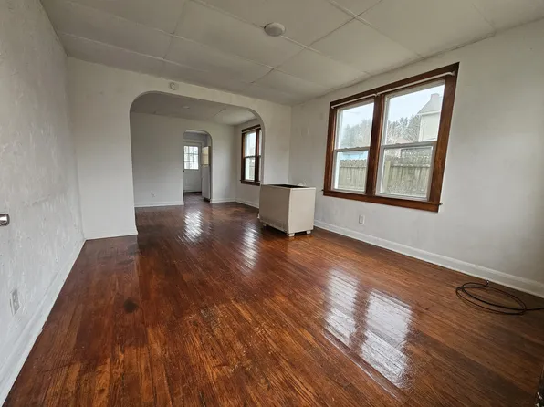 605 Mac Vean Ln #2, Elkins, WV 26241