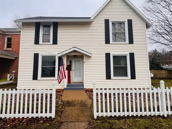 1117 Avenue D, Fort Madison, IA 52627