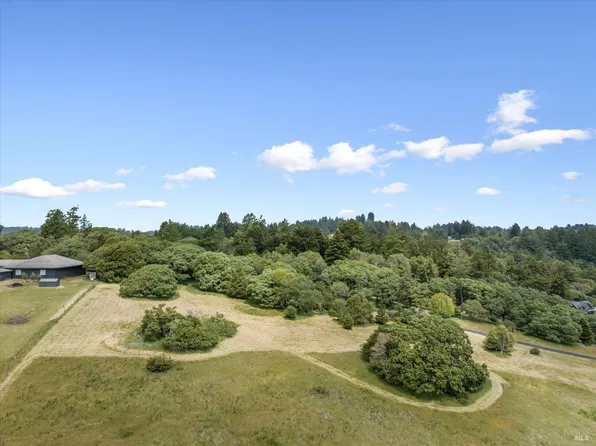 1015 Freestone Ranch Road, Sebastopol, CA 95472