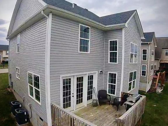 3rd image of 220 Dubuy Dr