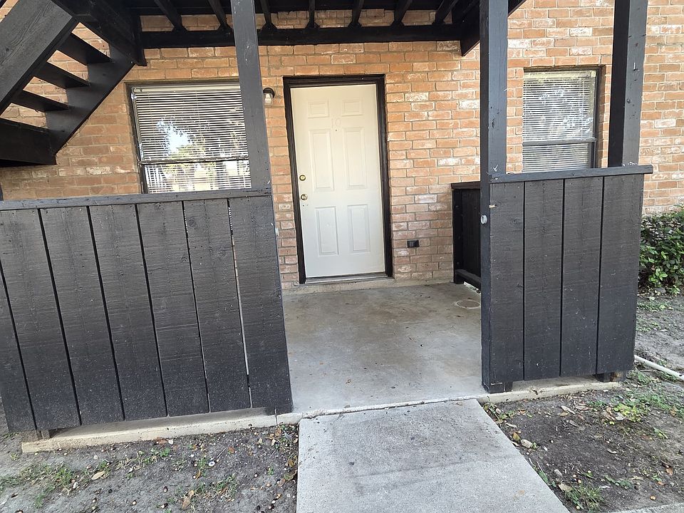 1st image of 2606 Los Amigos Dr APT 10