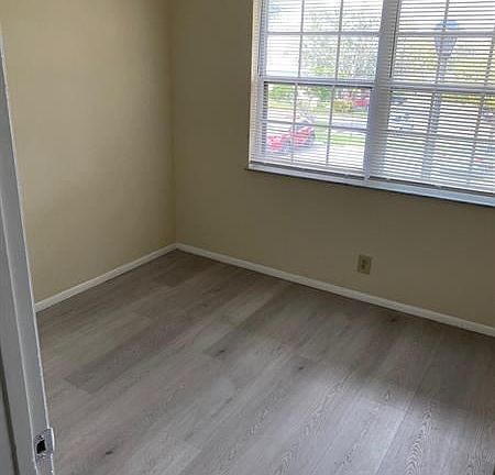 5th image of 1520 SE Royal Green Cir APT K203