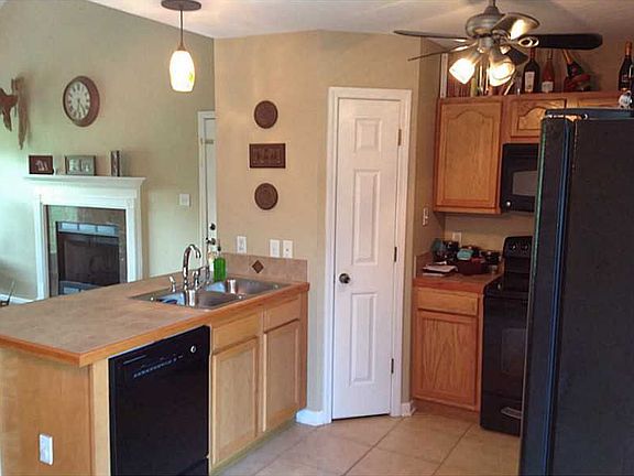 5th image of 18420 Barney Ln