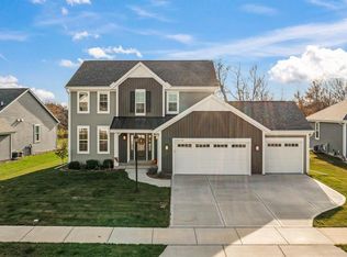 W206N17455 Hidden Creek Rd, Jackson, WI 53037