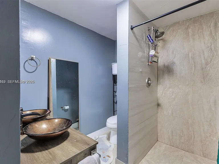 14601 NW 10th Ave #2 — Photo 10