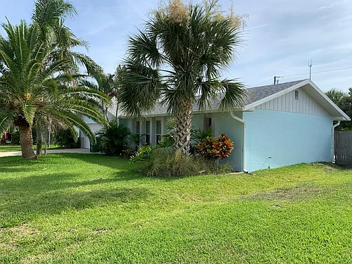 788 Hibiscus Dr Photo 1