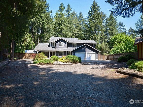3rd image of 22521 N Clearlake Boulevard SE