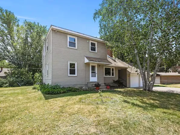 17323 Bay Cir, Wayzata, MN 55391