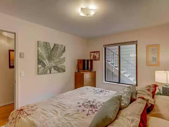 4th image of 1607 Davis Ave #H-38