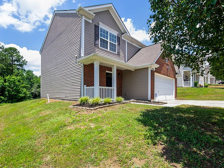 12411 Clackwyck Ln — Photo 2