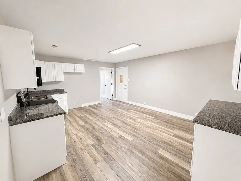 2914 W Morton St — Photo 12