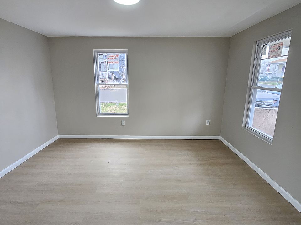 1st image of 203 E Main St Unit 1